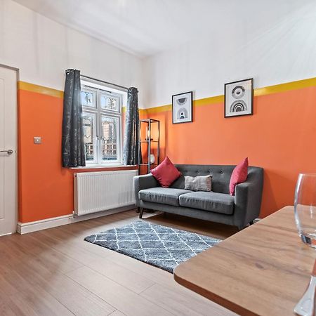 4 Bedroom, 2 Bath In Newcastle Town Centre Exteriör bild