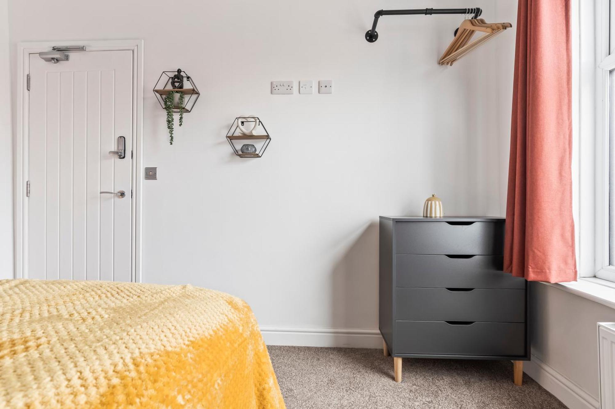 4 Bedroom, 2 Bath In Newcastle Town Centre Exteriör bild